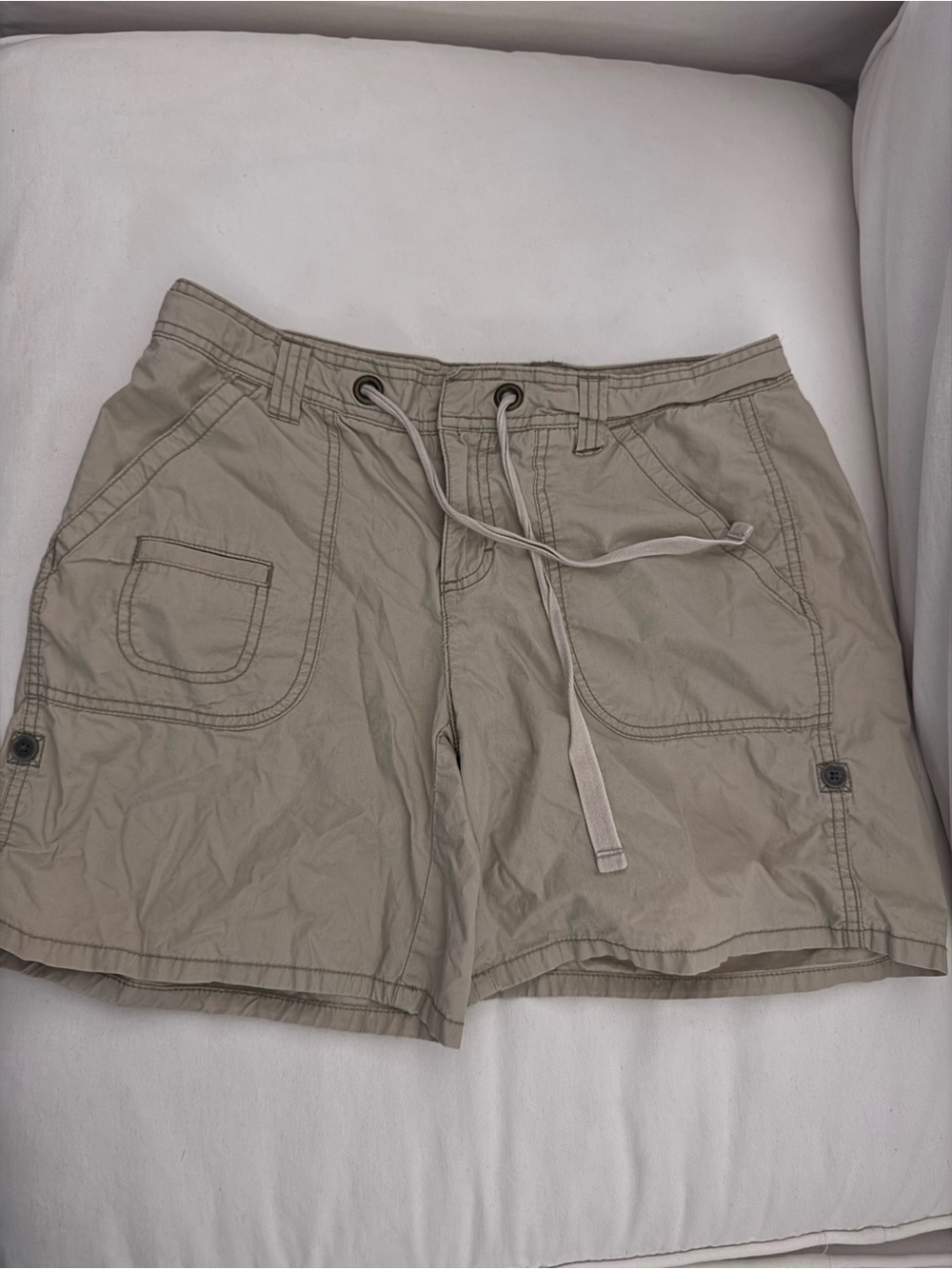 Tommy Hilfiger Women's Cargo Shorts in Beige